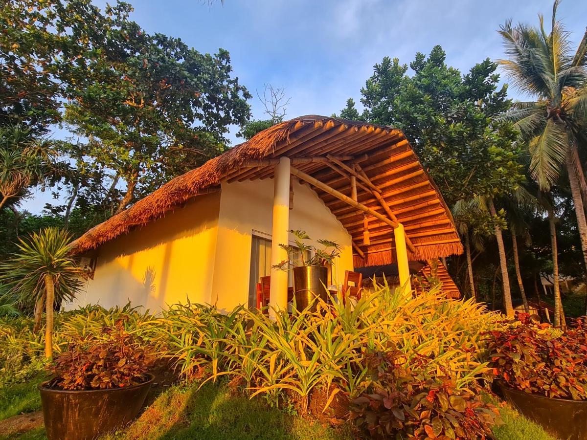 Antique Amor Bungalows & Villas Pandan Екстериор снимка